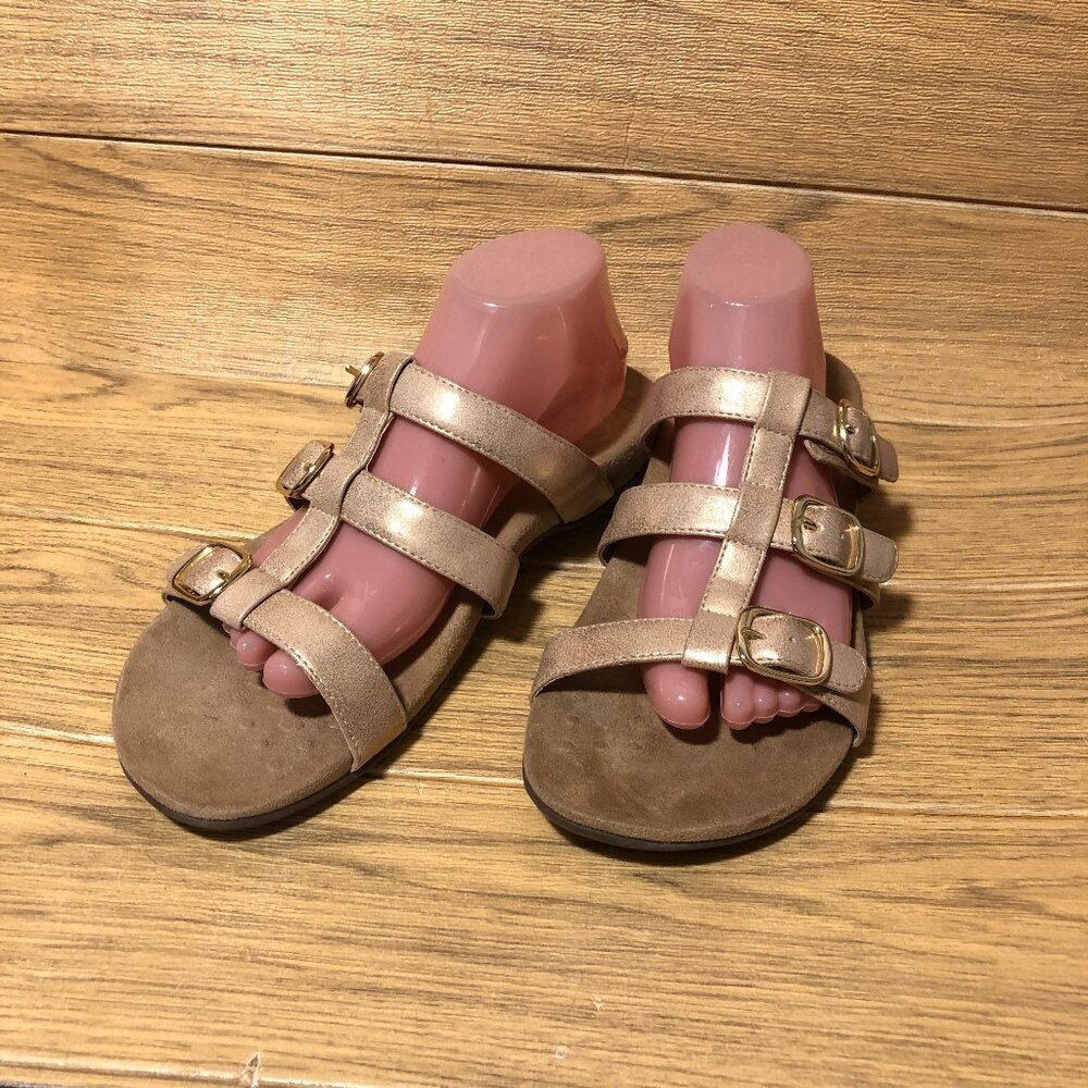 Vionic women beige tan slip on sandals, size 11